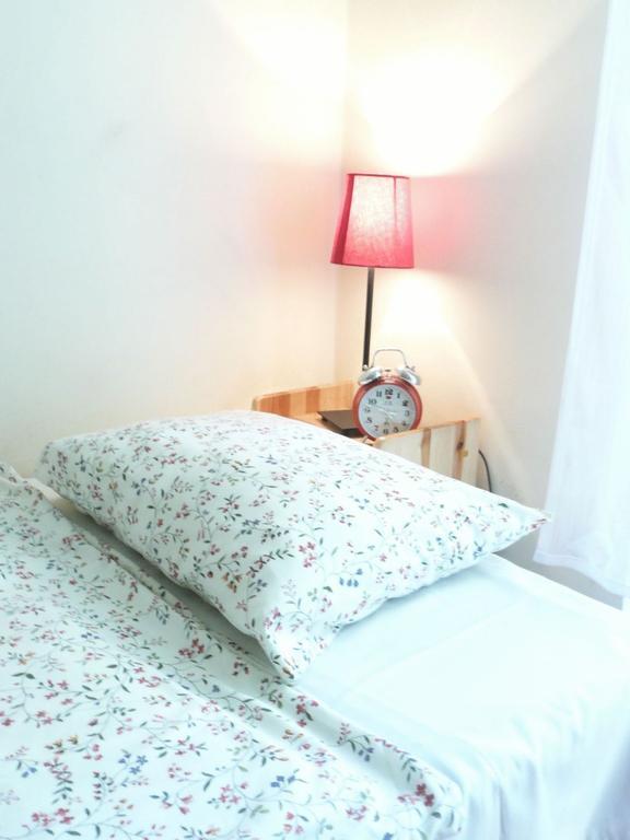 Hostel Aleje 28 Cracovia Camera foto