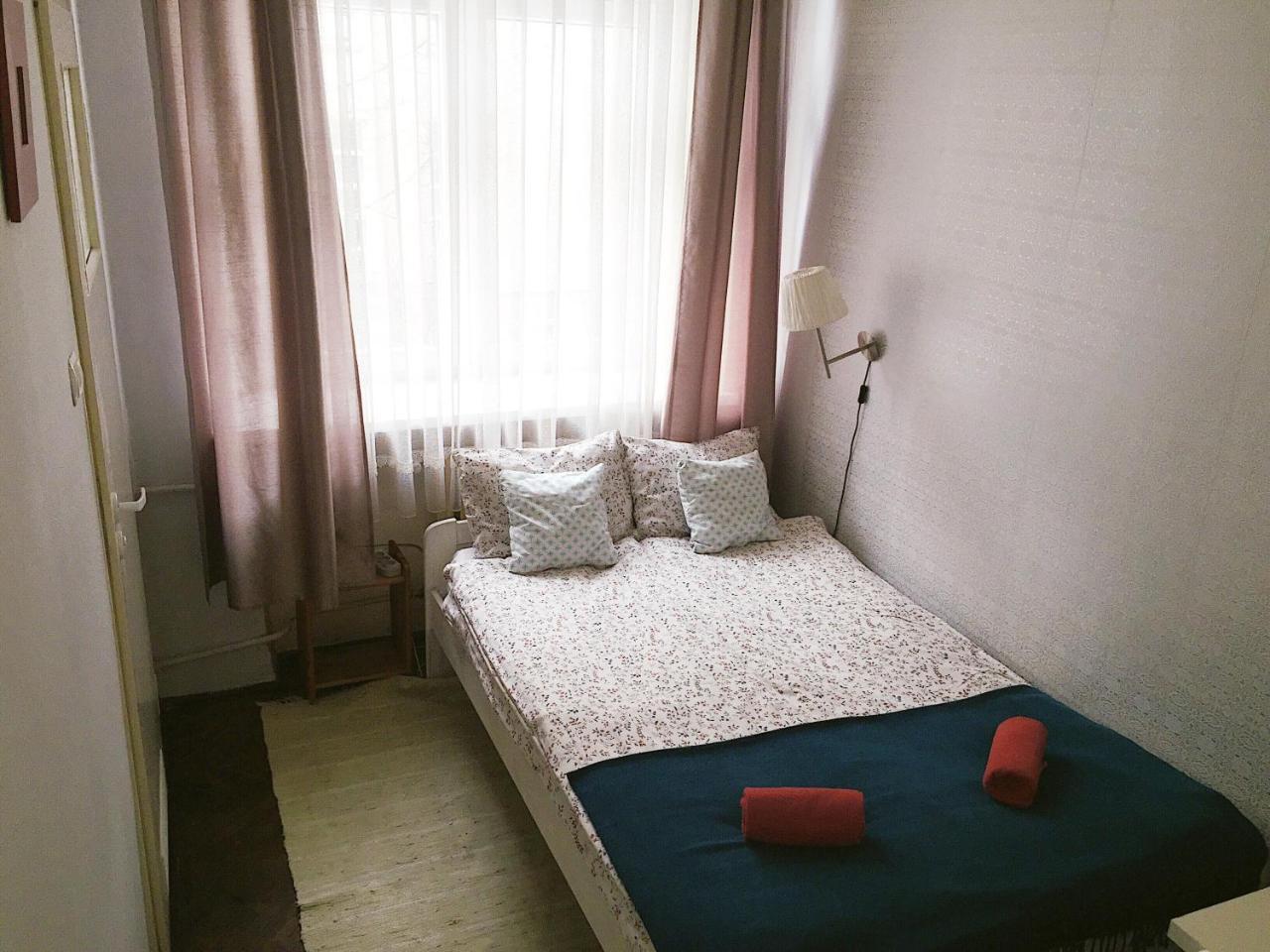 Hostel Aleje 28 Cracovia Esterno foto