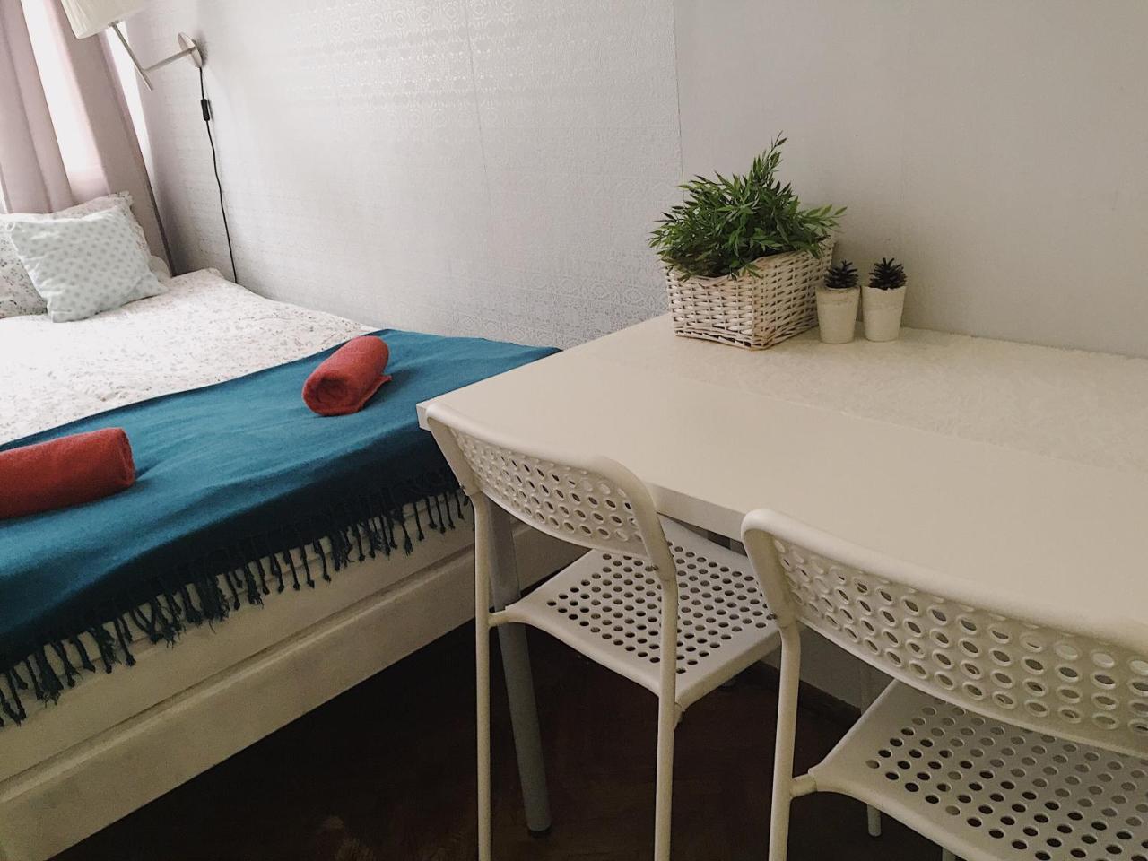 Hostel Aleje 28 Cracovia Esterno foto